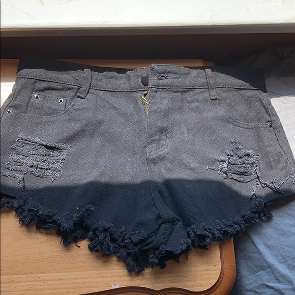 ROMWE Pants - Jean shorts